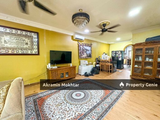 Freehold & Fully Renovated | 2 Storey Terrace Laman Delfina Nilai Impian Nilai N9