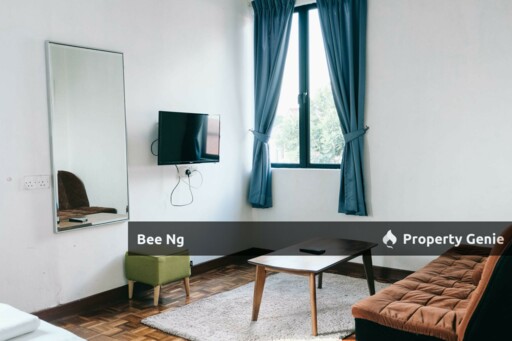 Taman Bukit Kempas/double Storey Bungalow