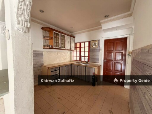 Jalan Semarak Bandar Utama Batang Kali Semi D 2-Storey For Sale