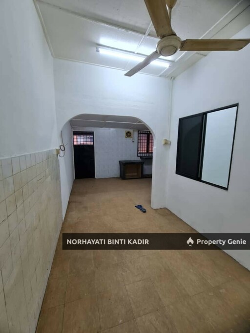 (RENOVATED) SINGLE STOREY TERRACE LORONG SERI MAHKOTA 33, BATU 12, JALAN GAMBANG, KUANTAN