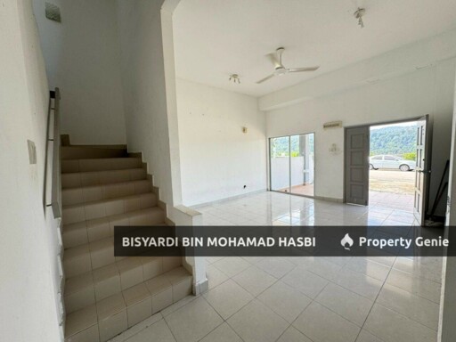 NICE VIEW TOP HILL, SUPERLINK CORNER LOT 2.5 STOREY TAMAN UKAY PERDANA