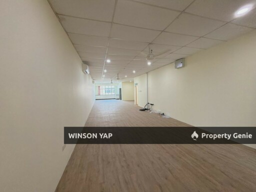 3 Storey Shop Office Top Floor Taman Molek JB Partial Furnished
