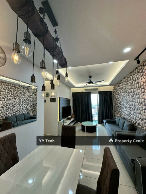 CORNER Parkland Residence 3R Unit