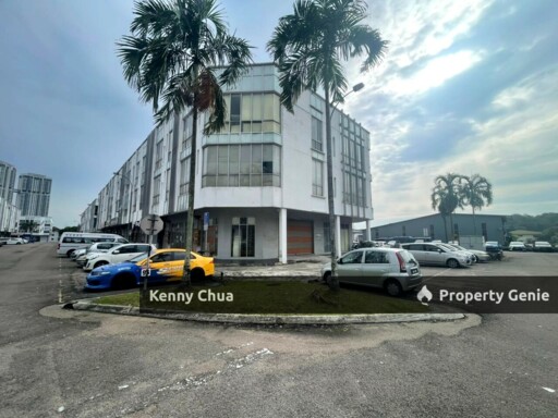 Oasis 2 / Kota Puteri / 3 Storey Shoplot