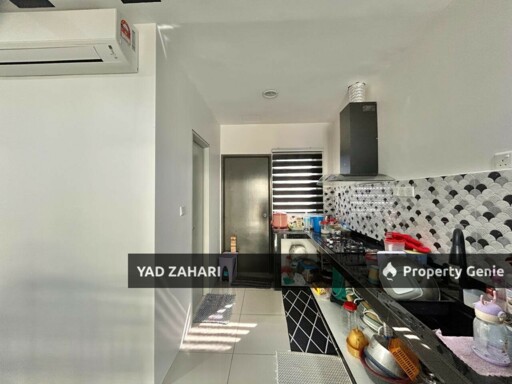 Rentak Perdana, LBS Alam Perdana, Puncak Alam | 2-Storey Terrace 4 Bedrooms | RM450K - Semi Furnished with Good Condition and Gated Guarded