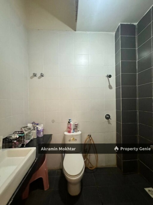 Double Storey Terrace Intermediate Pulau Angsa U10, Shah Alam