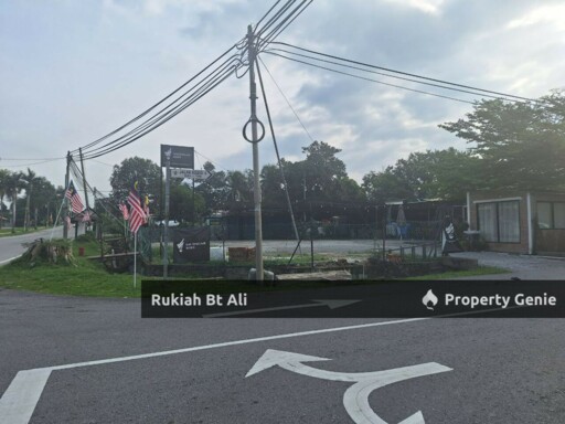 Bungalow Lot (Corner Unit) Facing Stadium Paroi