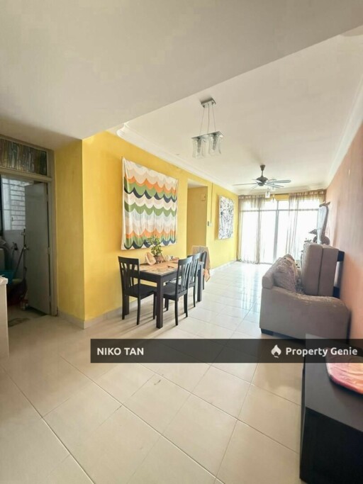 Kipark Apartment With Fully Renovated Tampoi For Sale