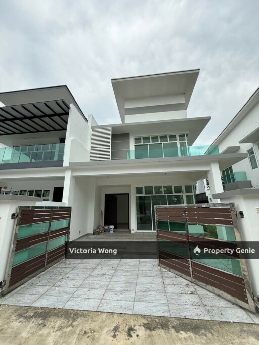 Oleander @Kempas Utama Double Storey Cluster