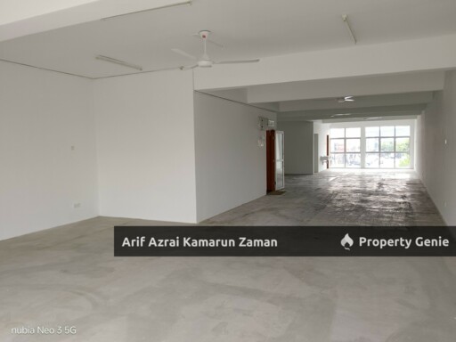 FOR RENT | SHOPLOT OFFICE @ LAKE VALLEY, BANDAR TUN HUSSEIN ONN