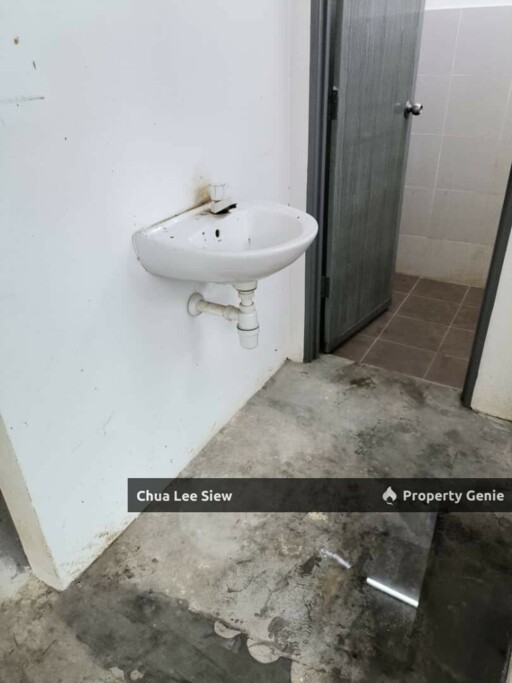 Shoplot for RENT (1St Floor) 📍Jalan Pulai Mutiara 4/xx