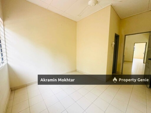 Freehold, Facing Open & Partially Furnished | 1.5 Storey Semi D Taman Desa Utama, Sg Merab, Kajang ✅