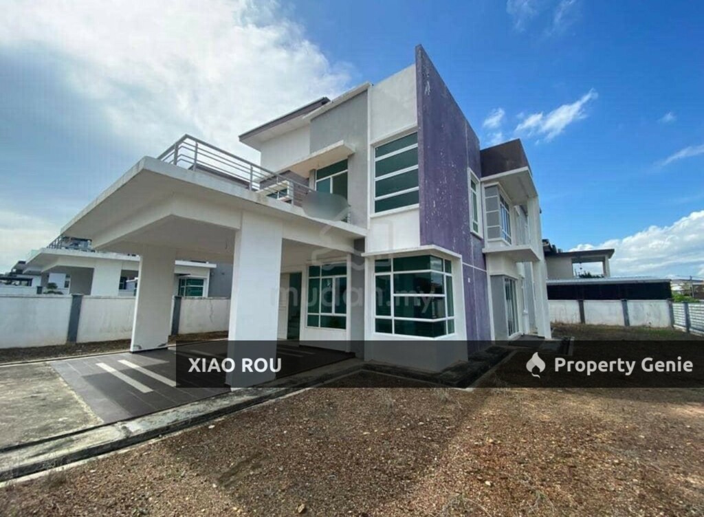 Paya Rumput Cempaka double storey Corner Bungalow For Sale