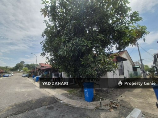 Jalan Kebun, Shah Alam | 1-Storey Terrace 4 Bedrooms | RM410K - Renovated and Nearby School