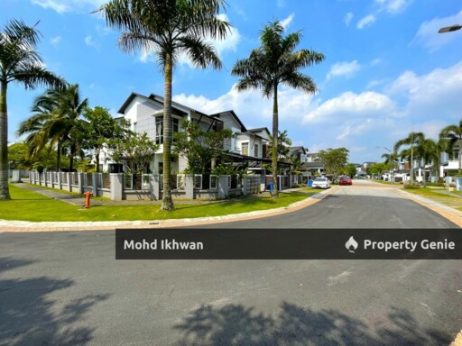 Luxury Bungalow Laman Seri