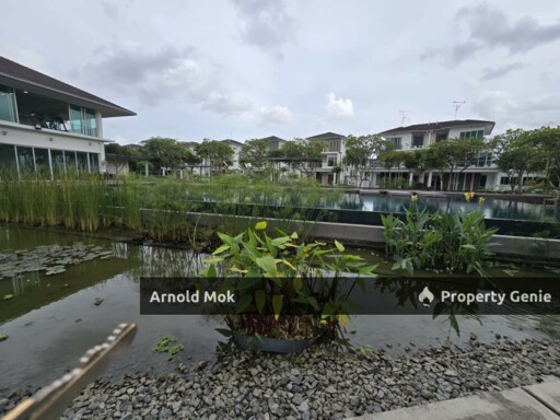 3 Storey Semi D House at Senibong Cove for Sale