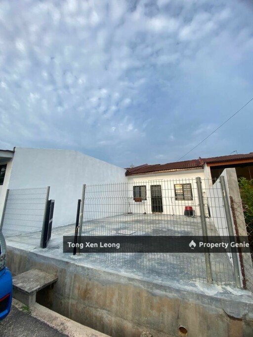 1 Storey @ Saujana Indah Bukit Katil !! Fully Renovated Unit !!
