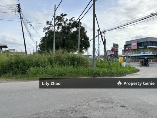 Papar Commercial Land for Rent, Road Side, Corner Lot 8,000 sqft, Papar Square, Papar, Sabah.
