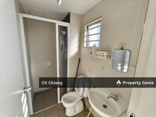 Calisa Residence Rent, 3 Rooms Partly Furnished, Taman Mas Puchong