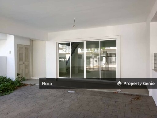 Laman Azalea, Nilai Impian, Partly Furnished for Sale