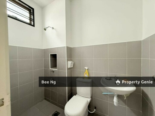 Rini Home 7 / Mutiara Rini / 2 Storey Terrace / Below Market Price