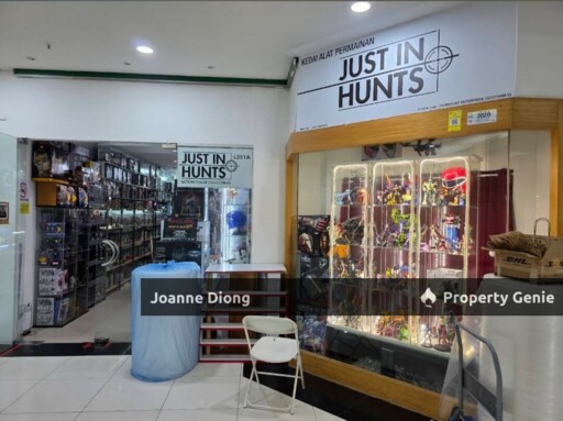 Amcorp Mall Shop