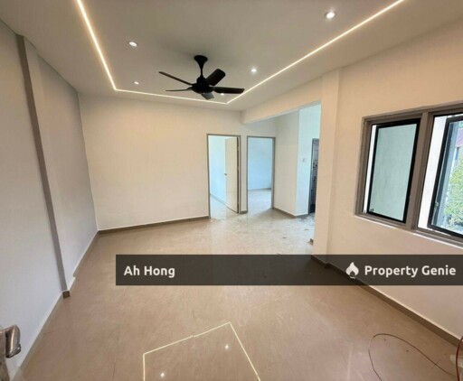 Full Loan / Kangkar Pulai Flat / Merak / Renovated / Freehold