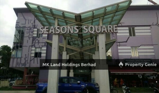 Seasons Square Condominiums