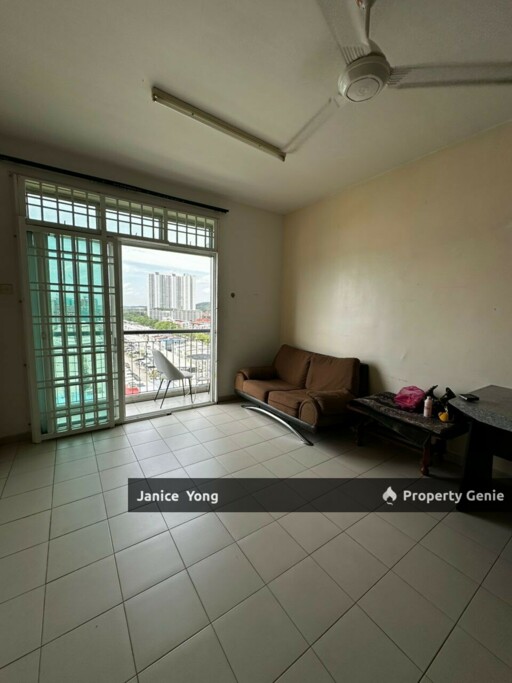 Taman Puteri Wangsa Ulu Tiram Terrace House For Sale