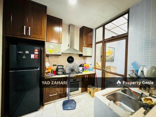 Lagenda 1, Bukit Jelutong, Shah Alam | 2-Storey Superlink 5 Bedrooms | RM2.1M - Extended Kitchen, Facing Open & Extra Land