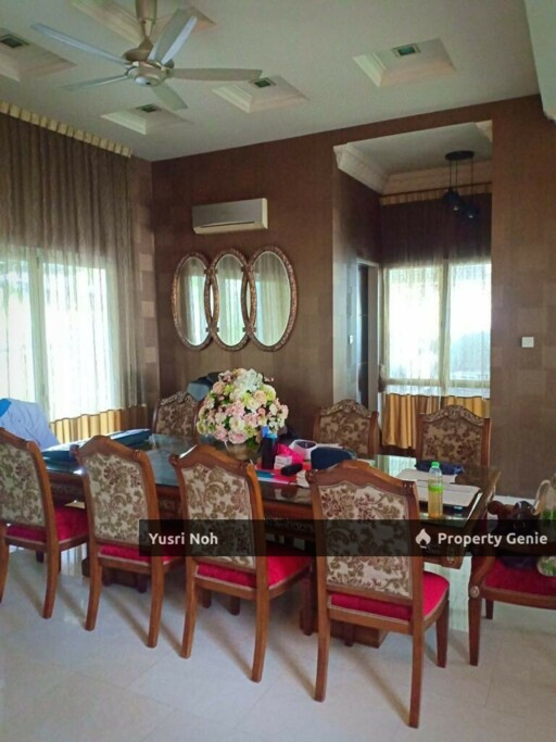 CORNER LOT BUNGALOW @ LAMAN SERI SEKSYEN 13 SHAH ALAM