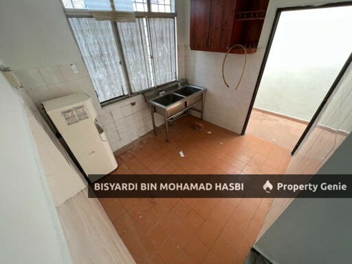 SINGLE STOREY CORNER LOT, TAMAN PJ PERDANA PAROI, SEREMBAN .