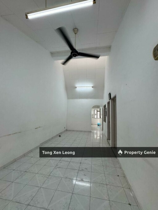 Melaka Home With 3 Rooms, Convenient Access To Amenities