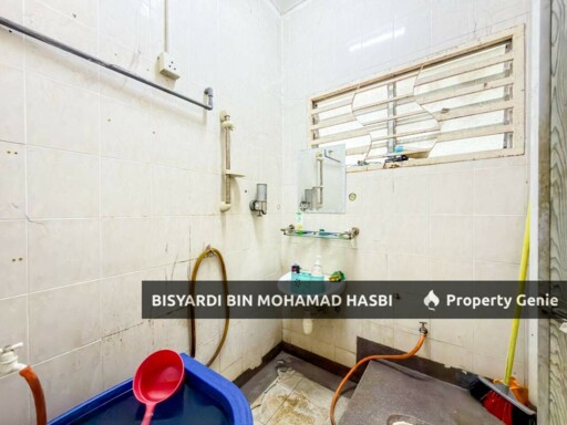 Renovated Semi-D Single Storey, Jalan Lombong Perak, Seksyen 29, Shah Alam.