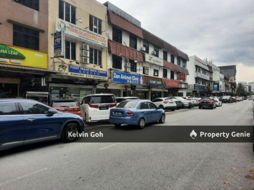 SS15 Subang Jaya 3 Storey Shop Intermdiate Ground Floor 22 x 75