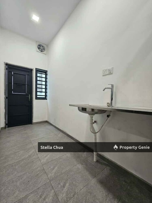 🏡Cluster House for RENT 📍Jalan Austin Duta 3/x