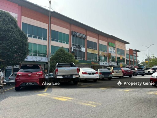Taman Bukit Serdang 4 Storey Shop, Freehold