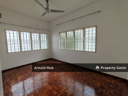 2 Storey Semi D House at Taman Nong Chik for Sale