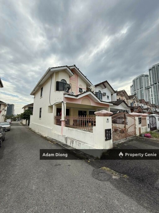 Taman Megah Ria , Jalan Jelatang @ Endlot