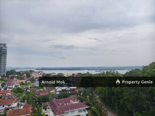 Strait View 18 Condominium for Sale