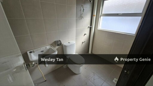 Below Value RM140,000 2 Storey Cluster 2055sqft Freehold 24/7 Guarded