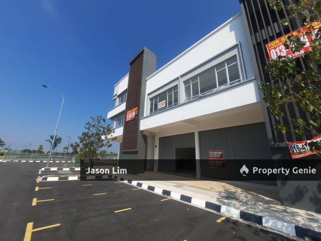 Setia Fontaines Shophouse Facing Main Road