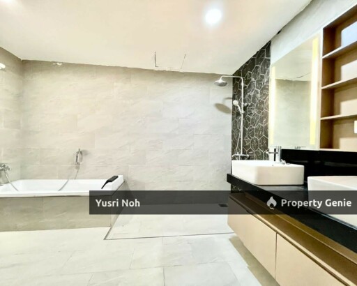 Fully Furnished - DOUBLE STOREY BUNGALOW IOI RESORT CITY PUTRAJAYA