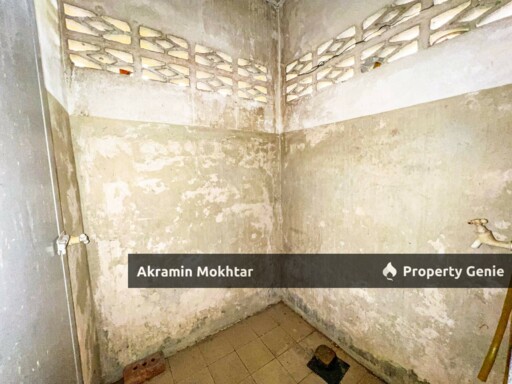 FREEHOLD & END LOT | 1 Storey Terrace House Taman Semenyih