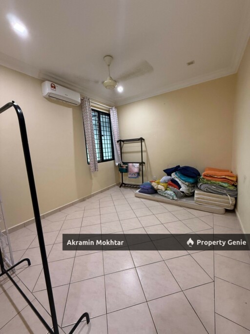 RENOVATED, PARTIALLY FURNISHED & 2 PARKING | (SPACIOUS UNIT) SRI LOJING CONDOMINIUM, SECTION 10,  WANGSA MAJU KUALA LUMPUR