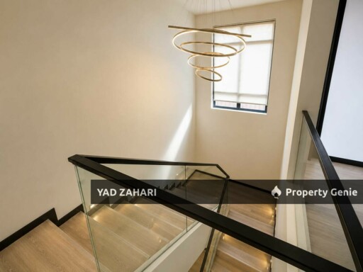 Kampung Melayu, Ampang | Bungalow 4 Bedrooms | RM2.06M - Fully Furnished & Move in Condition