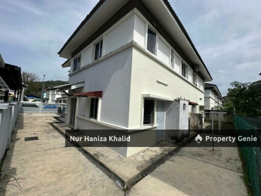 Double Storey Semi D Taman Tasik Semenyih
