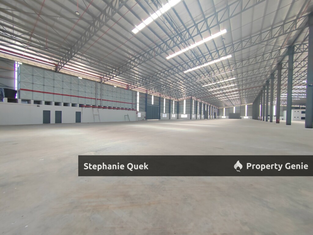 Detached Factory With 3 Storey Office @ Shah Alam Facing Main Road>Bu 56500sf>800amp Factory For Rent