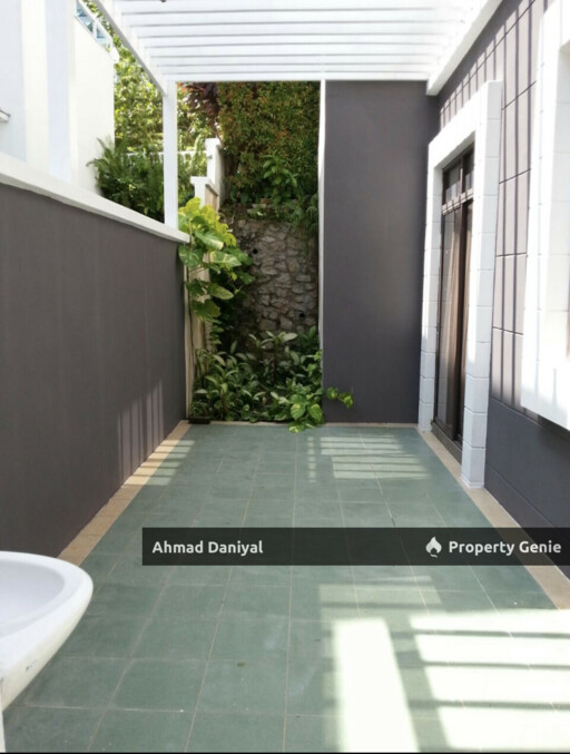 3 1/4 Storey Bungalow @ Batu Ferringhi Penang For Sale
