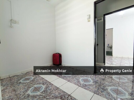 Freehold & Fully Renovated | Double Storey Taman Banting Baru, Banting